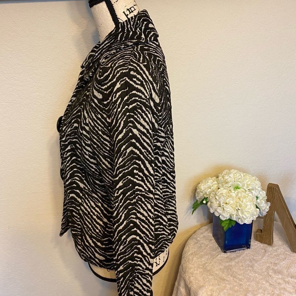 Donna Moore Jacket  - Picture 5 of 8